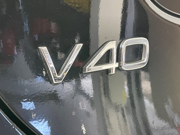 2017 Volvo V40 Cross Country 1.5 T3 Pro Auto Euro 6 (s/s) 5dr HATCHBACK Petrol Automatic