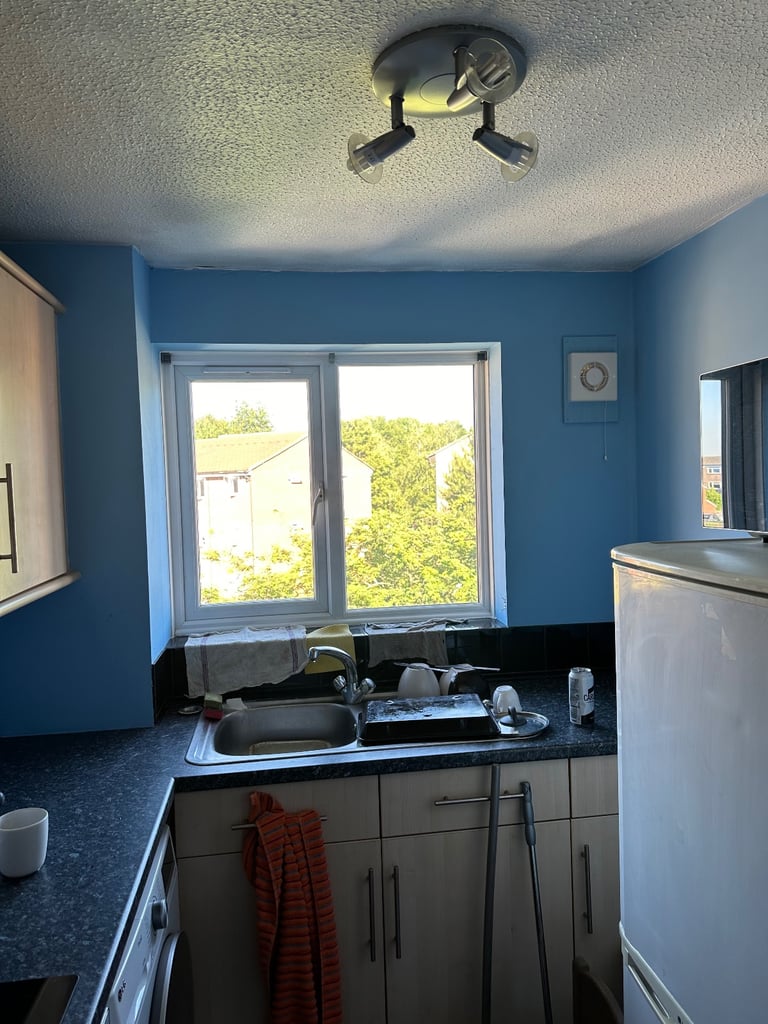 1 bedroom Flat, Dehavilland Close UB5 