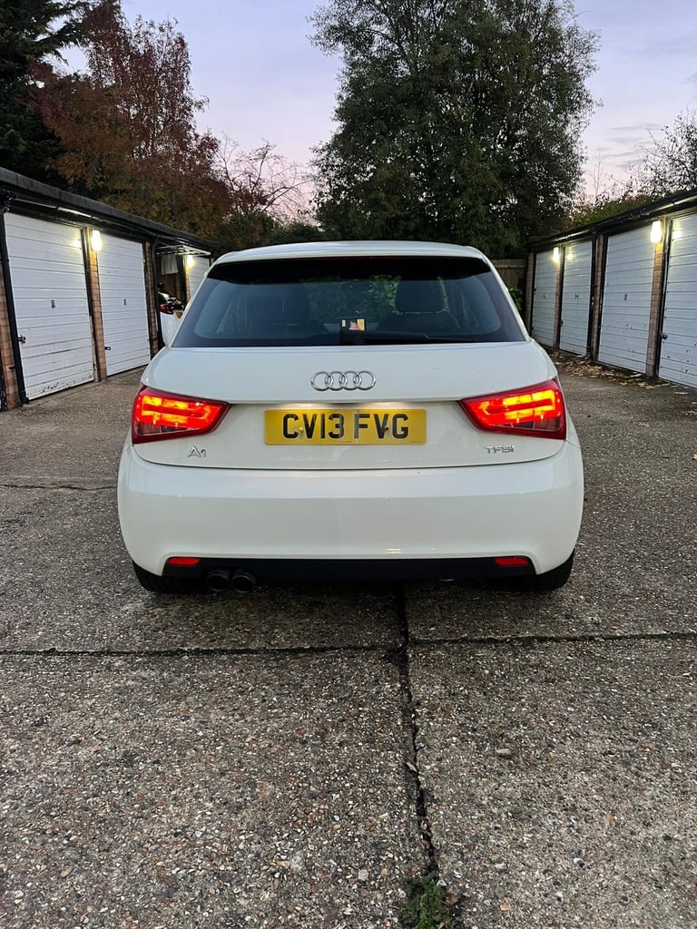 Audi, A1, Hatchback, 2013, Semi-Auto, 1390 (cc), 3 doors