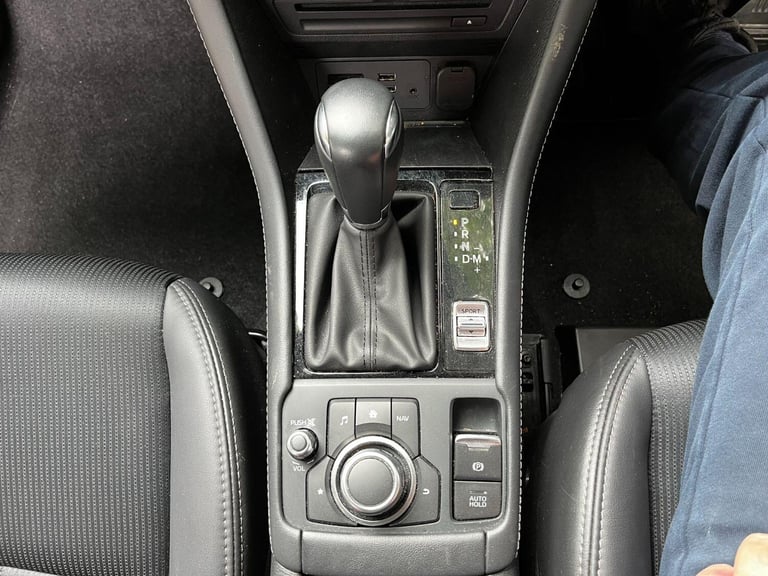 MAZDA 2.0 AUTO CX-3 2.0 120 G-SPORT+NAV,FSH.