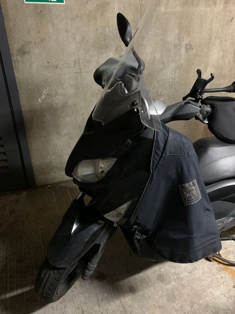 image for Yamaha, YP, 2010, 249 (cc)