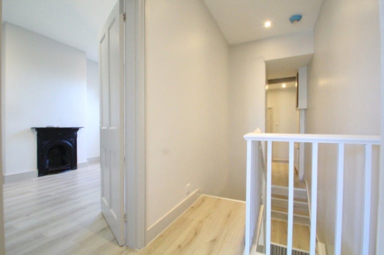 Hane Estate Agents offer a stylish, newly refurbished one-bedroom flat on the first floor. 