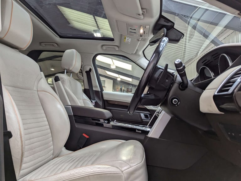 2017 Land Rover Discovery 2.0 Discovery HSE SD4 Auto 4WD 5dr SUV Diesel Automatic