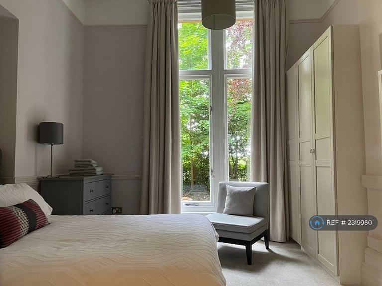 2 bedroom flat in Liverpool, Liverpool, L17 (2 bed) (#2319980)