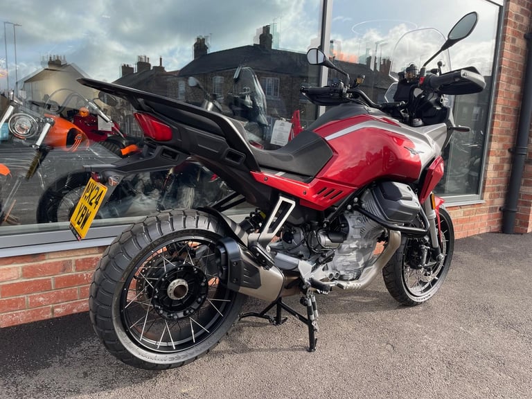 Moto Guzzi Stelvio V100