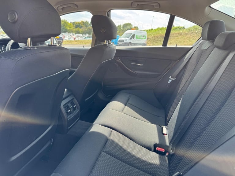 2012 BMW 3 Series 2.0 320i SE Auto Euro 5 (s/s) 4dr SALOON Petrol Automatic