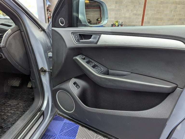 2009 Audi Q5 2.0 TDI Quattro S Line 5dr S Tronic ESTATE Diesel Automatic