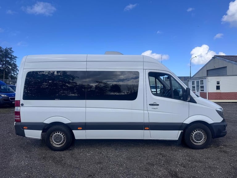 Mercedes Sprinter 314 MWB 13 Seat Minibus. Aircon. Auto. FSH. Reverse Cam. 
