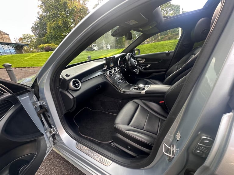 2016 Mercedes-Benz C-Class 2.1 C250d AMG Line (Premium Plus) Saloon 4dr Diesel G-Tronic+ Euro 6 (...