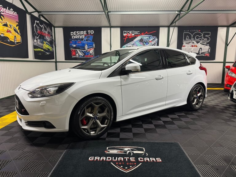 image for 2013 Ford Focus 2.0T ST-3 5dr HATCHBACK Petrol Manual