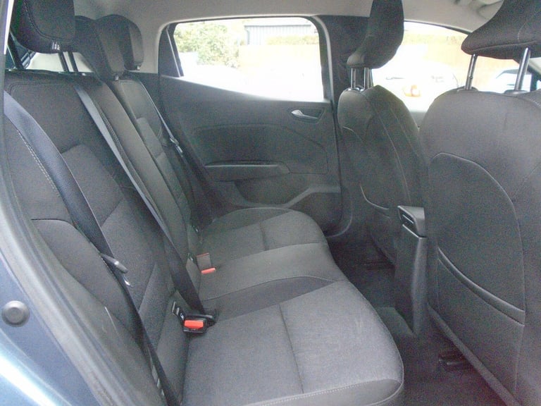 2022 Renault Clio 1.0 TCe Iconic Euro 6 (s/s) 5dr HATCHBACK Petrol Manual