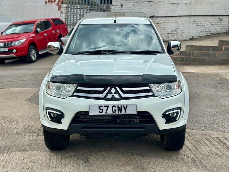 2015 Mitsubishi L200 Double Cab DI-D Barbarian 4WD Auto 176Bhp PICK UP Diesel Automatic