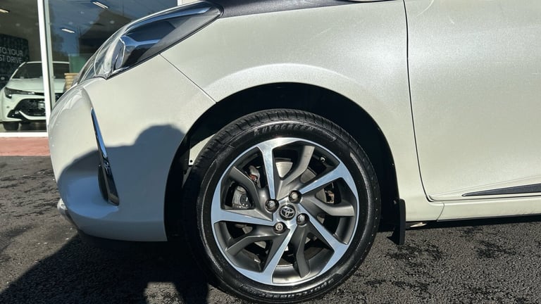 2019 Toyota Yaris 1.5 VVT-i Y20 5dr [Bi-tone] HATCHBACK PETROL Manual