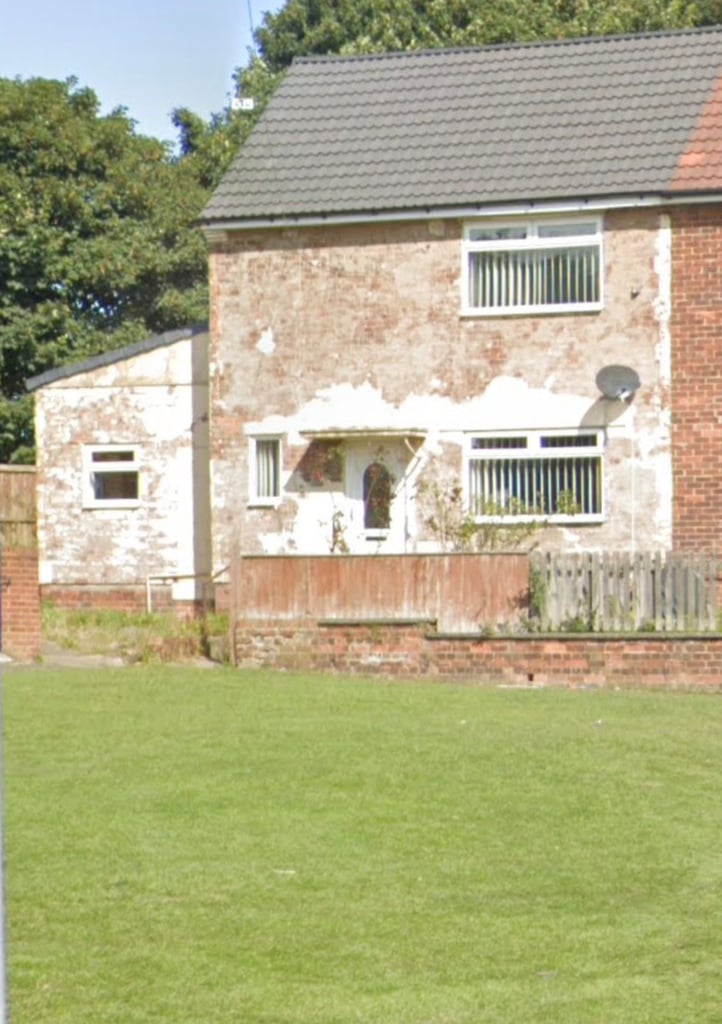 2 Bedroom Semi Detached House