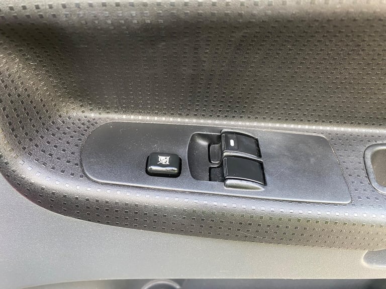 2010 Mitsubishi Colt 1.1 CZ1 Euro 4 3dr HATCHBACK Petrol Manual