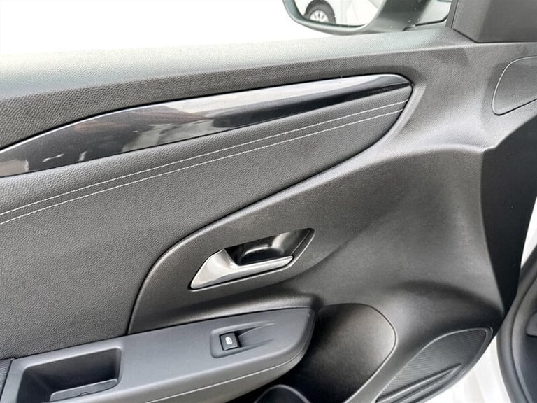 Vauxhall Corsa Turbo Yes Hatchback Petrol Manual
