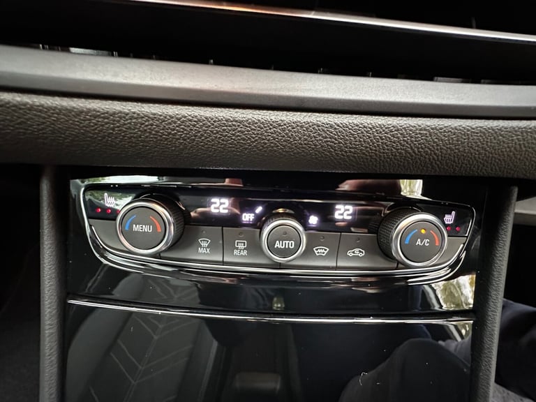 2023 Vauxhall Grandland 1.2 Turbo Ultimate 5dr Auto Hatchback Petrol Automatic