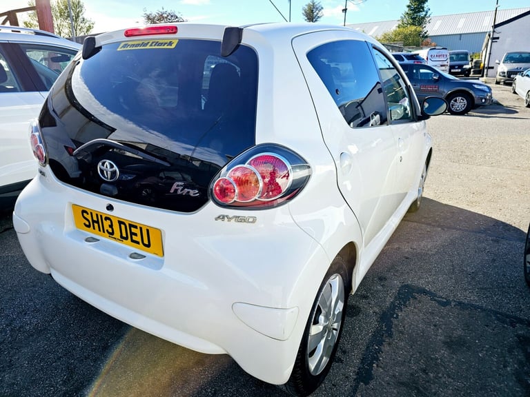 2013 Toyota AYGO 1.0 VVT-i Fire 5dr HATCHBACK Petrol Manual