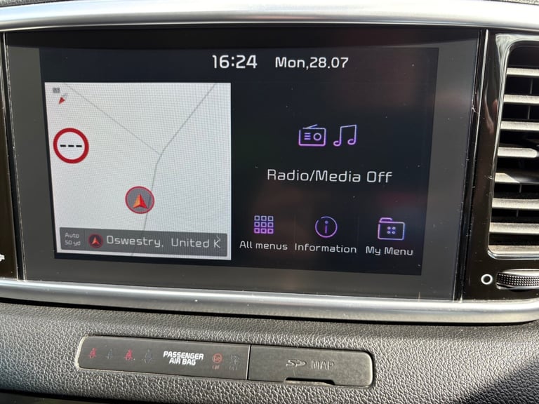 Kia Sportage 2.0 Diesel ISG 4 AWD Auto.Heated leather,reverse camera,pan roof