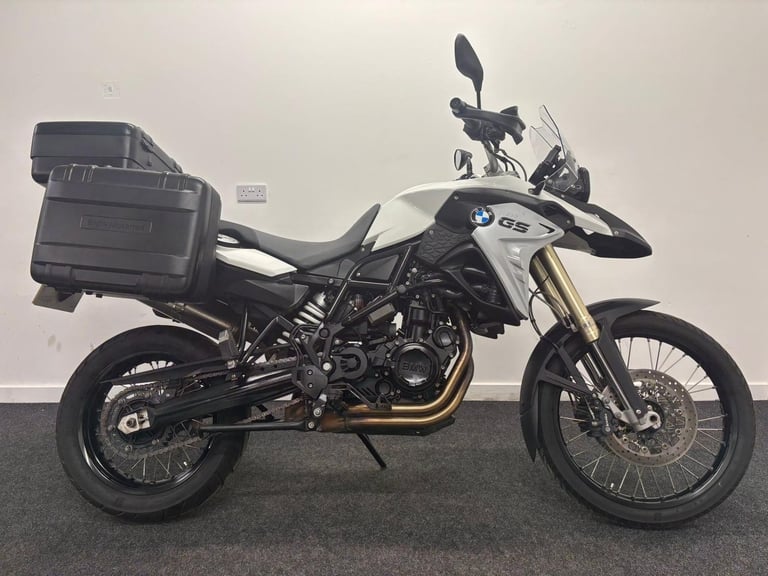 BMW F800GS  ** LOW MILES - HEATED GRIPS - LONG MOT ** 