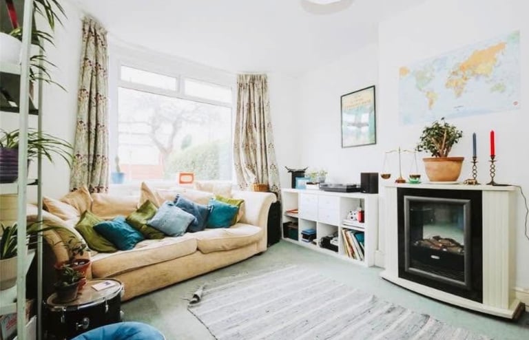 Room In a House for Professional Single or Caple