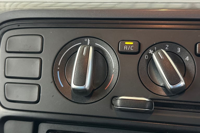 2017 SEAT Mii 64389 Hatchback Petrol Manual