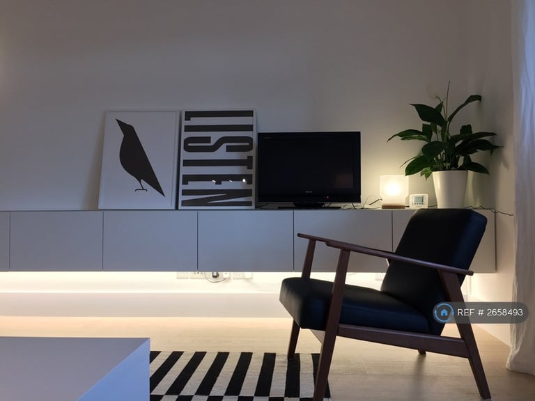 3 bedroom flat in Manning House, London, W11 (3 bed) (#2658493)