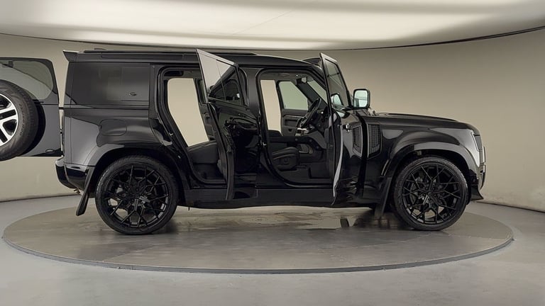 2022 Land Rover Defender 110 2.0 P400e 15.4kWh XS Edition SUV 5dr Petrol Plug-in Hybrid Auto 4WD ...