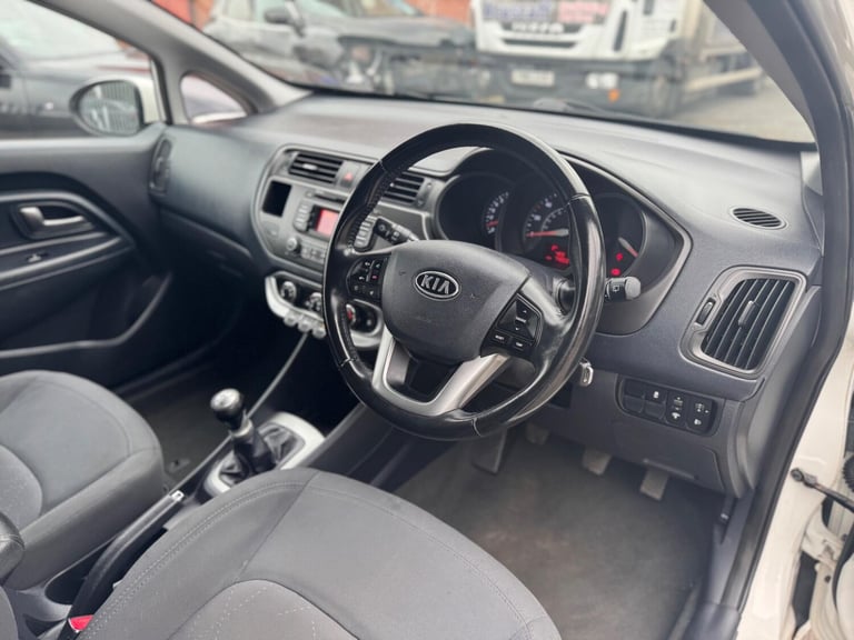 2011 Kia Rio 1.25 2 Euro 5 5dr HATCHBACK Petrol Manual