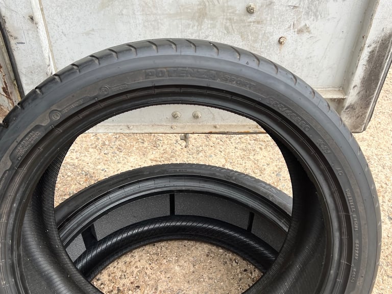 255 40 R20 101Y XL BRIDGESTONE POTENZA , Tread  5.1mm (E7338) Tested