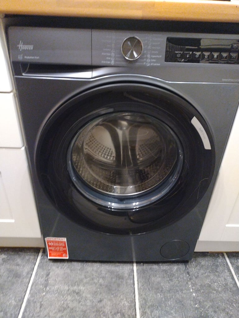 image for Brand new. Stunning latest model out hoover 10kg large washing machine 