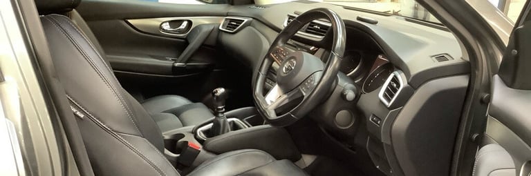 2018 Nissan Qashqai 1.2 DiG-T Tekna 5dr ++ PANROOF / SAT NAV / CAMERA / ULEZ / BOSE ++ HATCHBACK ...