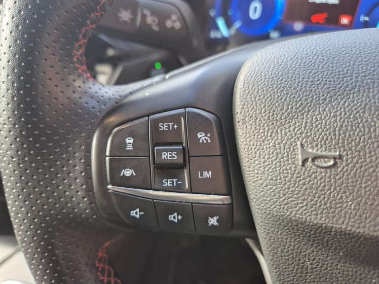 2022 Ford Kuga 2.5 EcoBoost Duratec 14.4kWh ST-Line X CVT Euro 6 (s/s) 5dr HATCHBACK Petrol/Elect...