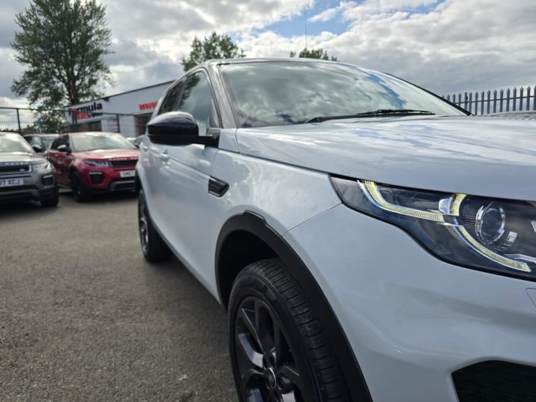 2018 Land Rover Discovery Sport 2.0 TD4 Landmark SUV 5dr Diesel Auto 4WD Euro 6 (s/s) (180 ps) ES...