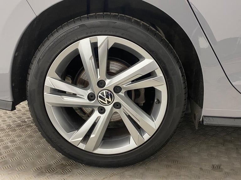2022 Volkswagen Golf 1.5 Tsi R Line Hatchback 5dr Petrol Manual Euro 6 (s/s) (150 Ps) HATCHBACK P...