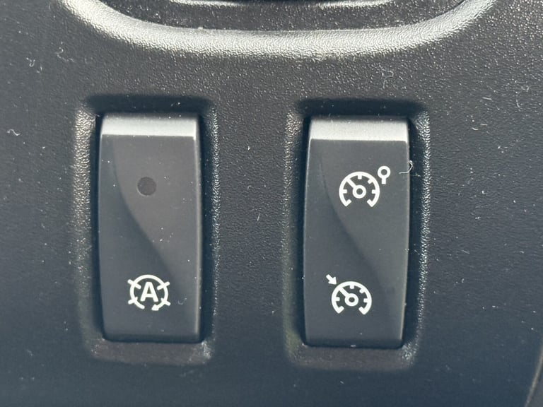 RENAULT TRAFIC 1.6 LL29 ENERGY dCi 140 Sport 2015