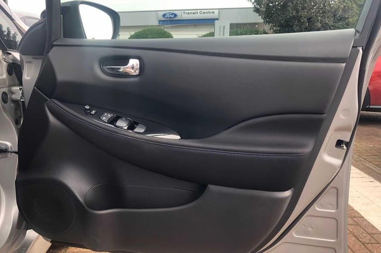 2022 Nissan Leaf 110kW N-Connecta 39kWh 5dr Auto HATCHBACK Electric Automatic