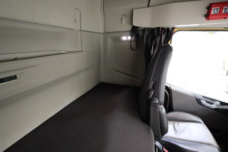 2019 (69 PLATE) Volvo  FH460 6x2 Euro 6 Tractor Units