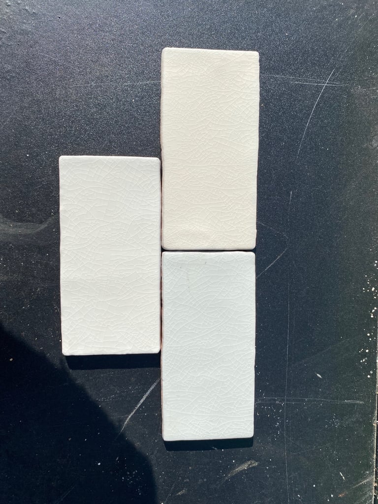 Kitchen tiles in neutral shades
