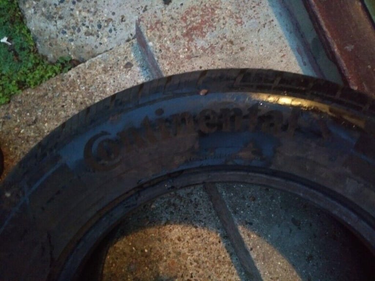 Pair of 255 60 18 H XL Tyres in West London Area