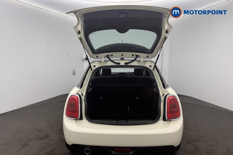 2016 MINI Hatch 1.5 Cooper 5dr Hatchback Petrol Manual