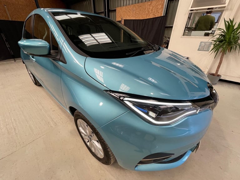 2020 Renault Zoe R135 52kWh Iconic Auto 5dr (i, Rapid Charge) HATCHBACK Electric Automatic