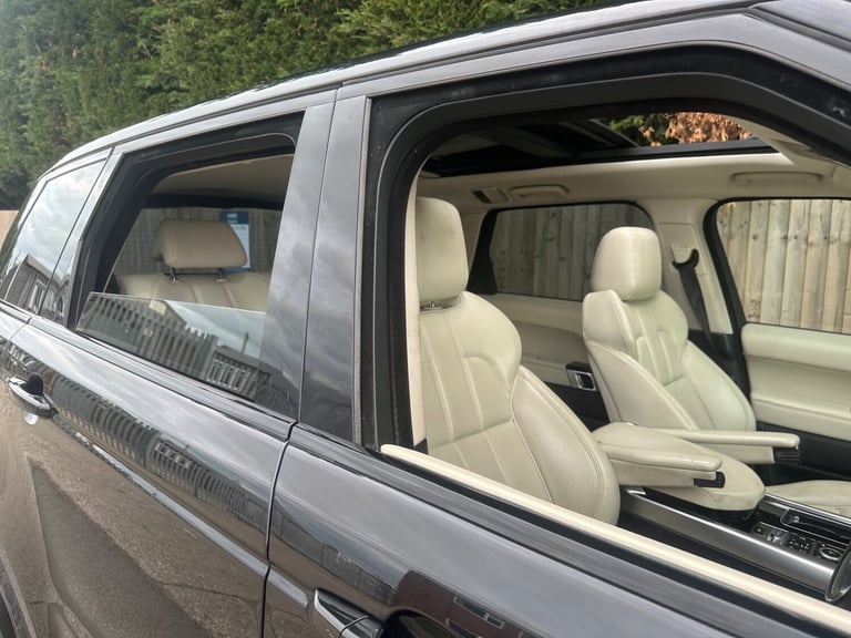 2013 Land Rover Range Rover Sport 3.0 SDV6 HSE Dynamic -WARRANTY- Free Delivery!