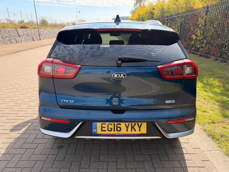 2016 Kia Niro 1.6h GDi 3 DCT Euro 6 (s/s) 5dr ESTATE Petrol/Electric Hybrid Automatic
