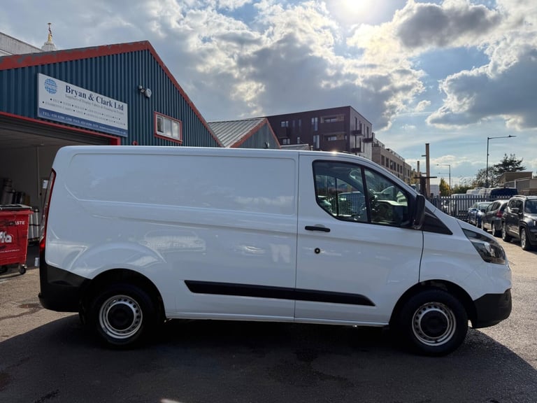 2020 Ford Transit Custom 2.0 300 EcoBlue Leader L1 H1 Euro 6 (s/s) 5dr PANEL VAN Diesel Manual