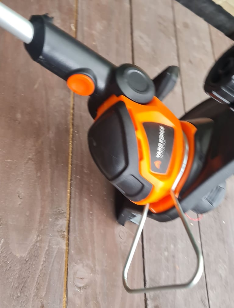 Grass Trimmer 