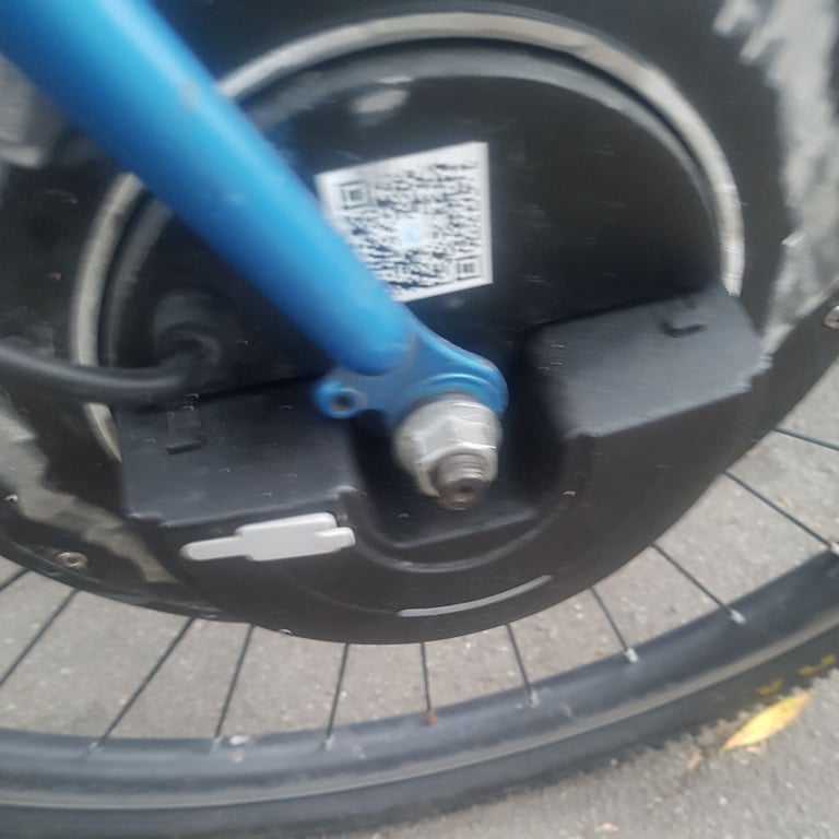 Electric Mountain Bike.  36V with Lithium battery and charger.