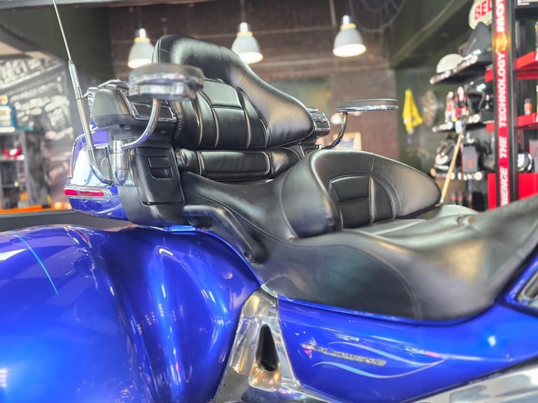 2005 HONDA GL1800 GOLDWING CSC CALIFORNIA SIDE CAR TRIKE 18,000 MILE'S 