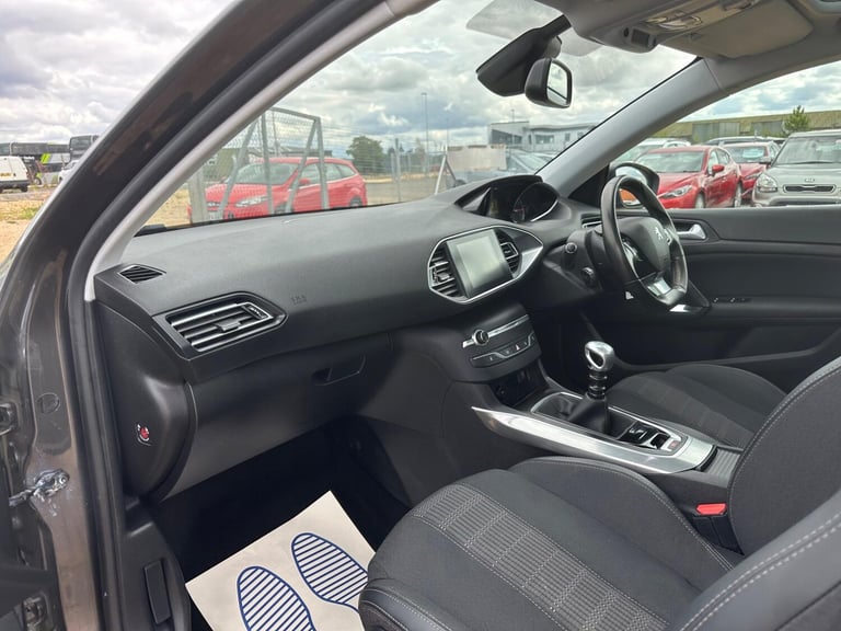 2019 Peugeot 308 1.2 PureTech GPF Allure Euro 6 (s/s) 5dr HATCHBACK Petrol Manual