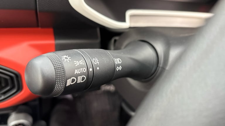 2025 Dacia Spring 27kWh Expression 65 48kW 5dr Auto Electric Hatchback Hatchback Electric Automatic